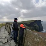 Aran View And فندق دولين