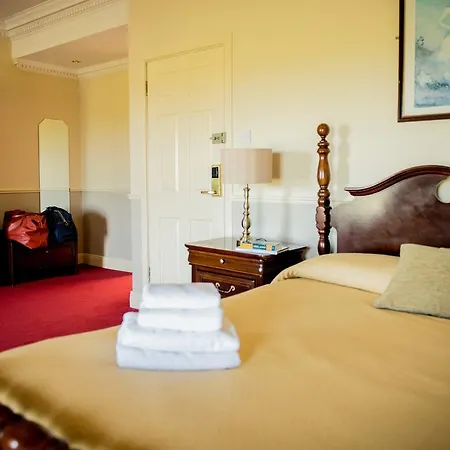 Aran View And מלון 3*