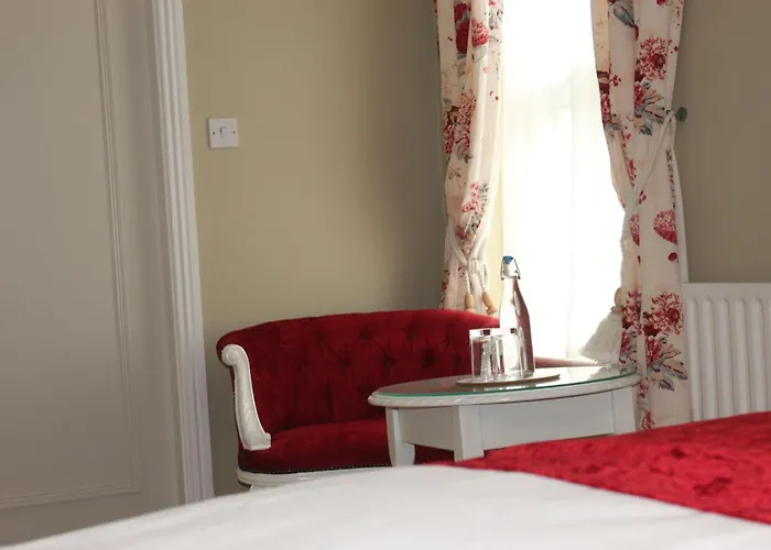 Отель Aran View And